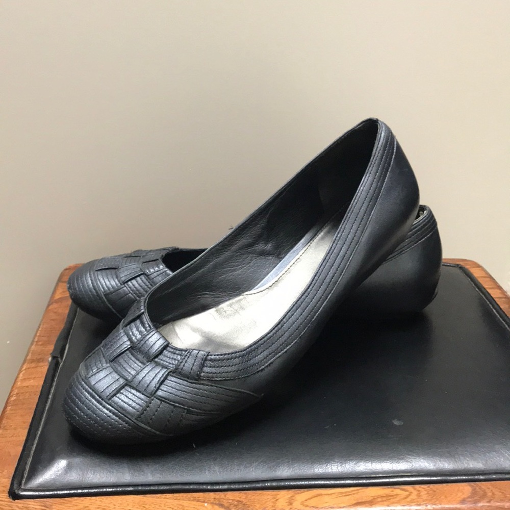 Comfortable everyday flats